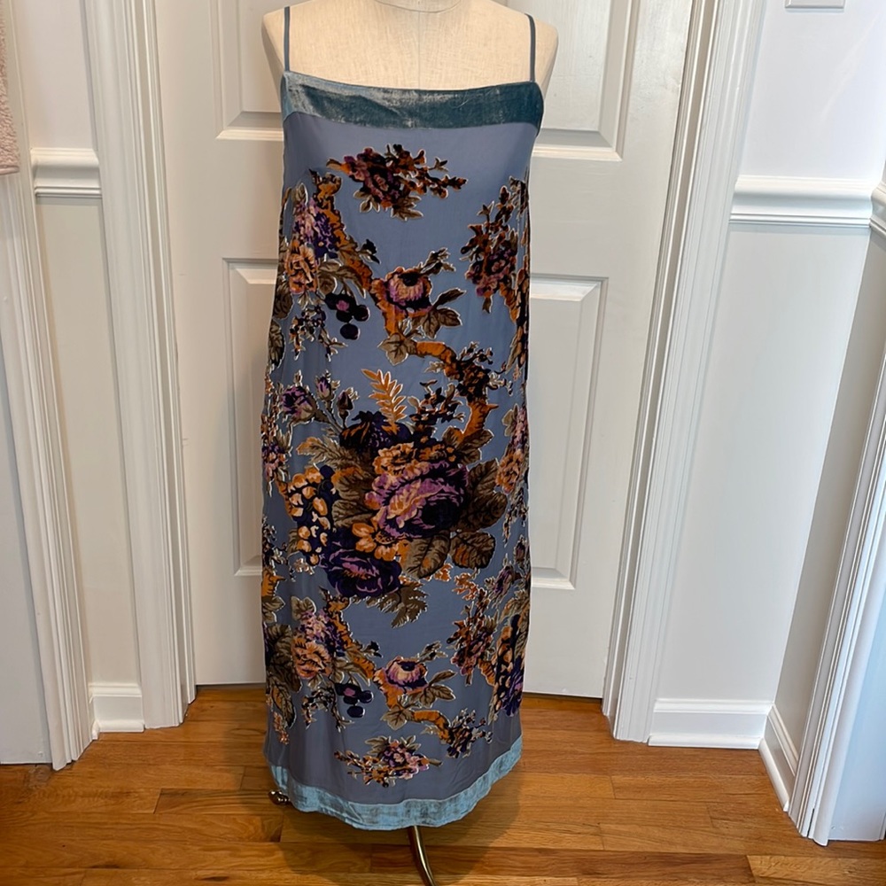 Carlson burnout velvet beautiful cocktail dress.